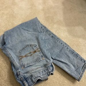 Abercrombie high rise mini mom jean size-11/12